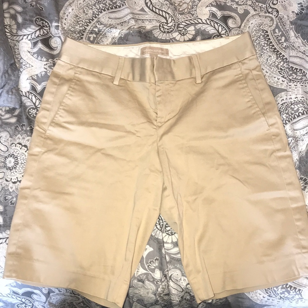 Banana Republic Bermuda shorts